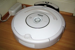 1280px-Roomba3g